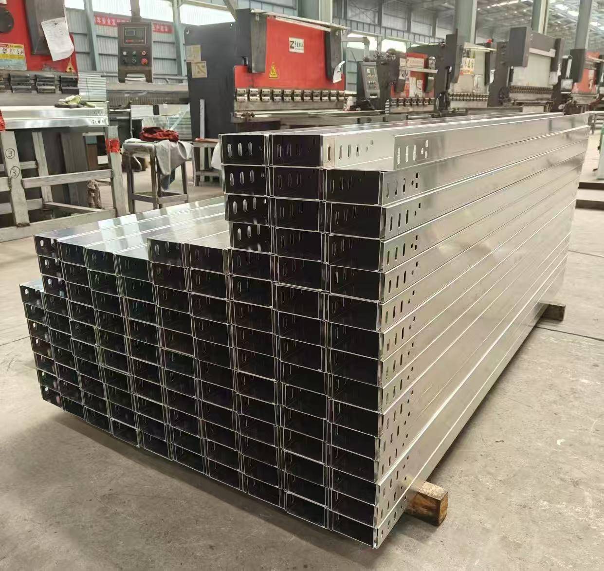 德升電纜橋架 專注技術匠心，精鑄鋁合金橋架行業品質標桿